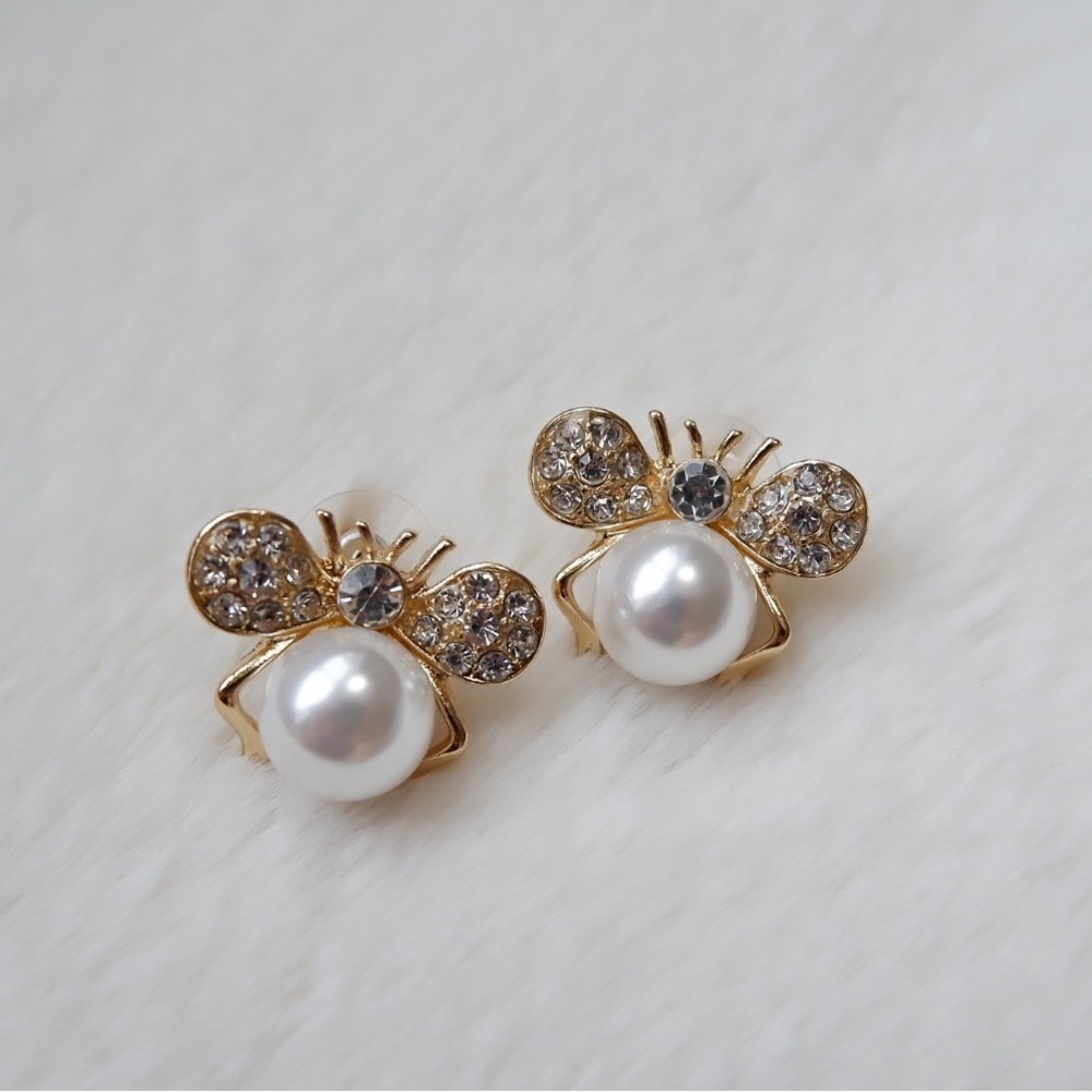 Bee Pearl Earrings